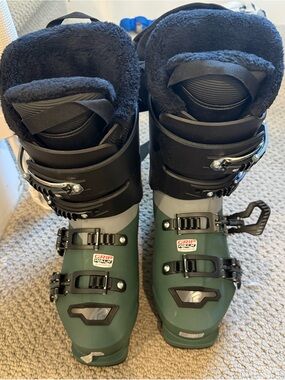 K2 BFC W85 Women’s Ski Boots size 23.5 Mondo (US 6.5) New Never Worn - Grip Walk